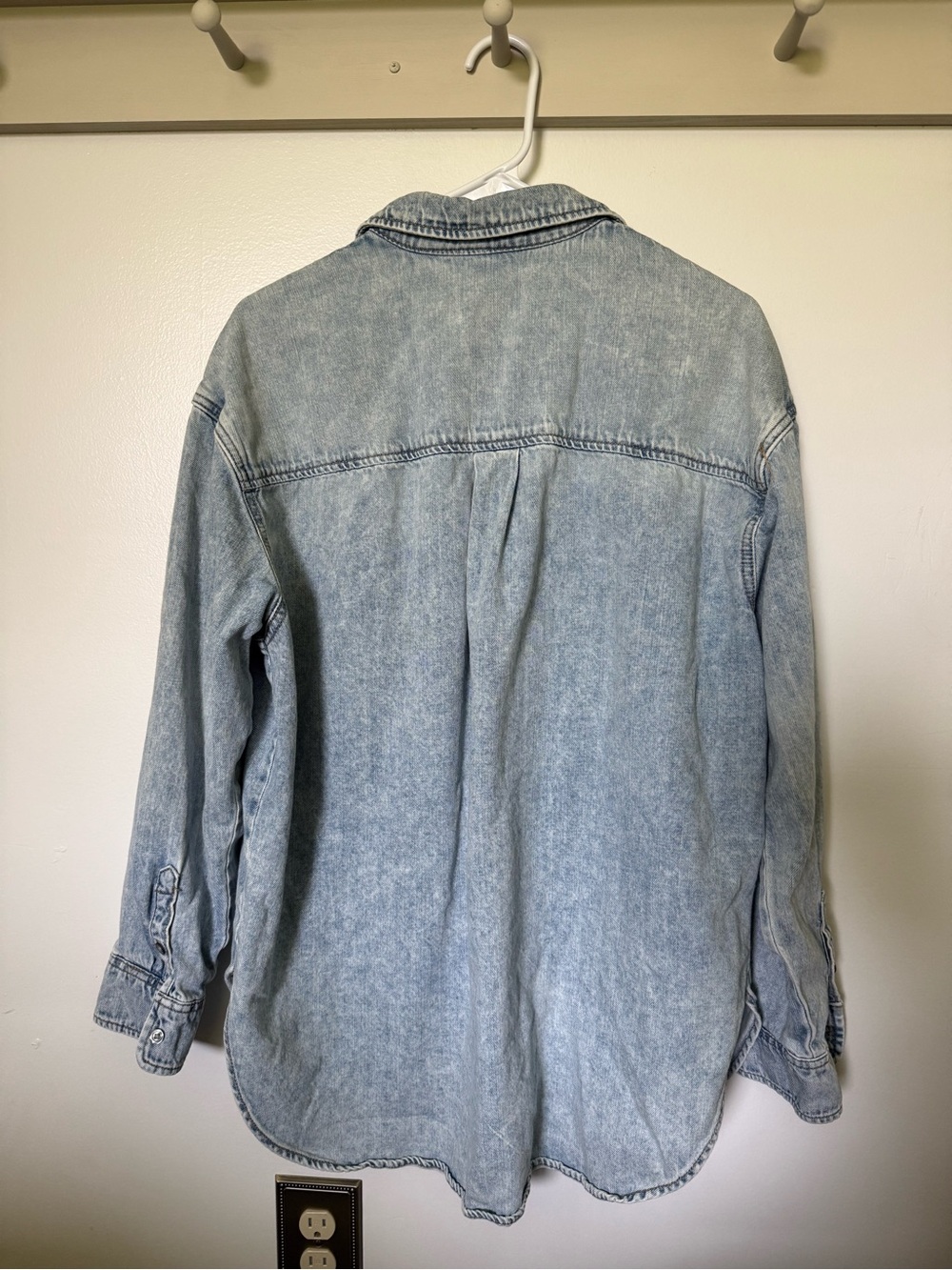 Universal Thread Light Wash Denim Button-Up Shirt - Picture 2 of 3